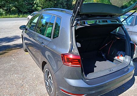 VW Golf Sportsvan Volkswagen 1.0 TSI Join