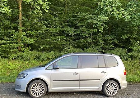 VW Touran Volkswagen 1.4 TSI DSG Comfortline