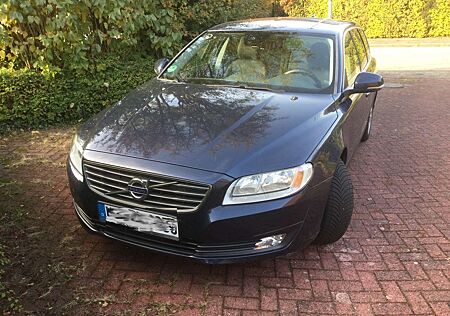 Volvo V70 D2 Black Edition