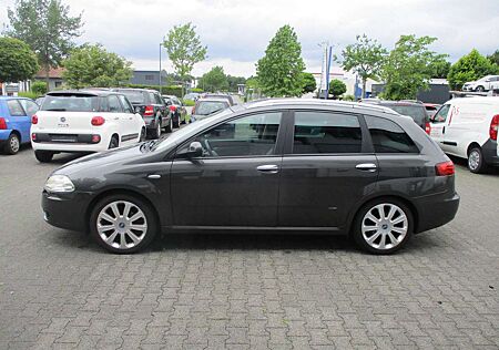 Fiat Croma Croma 2.2 16V Emotion Leder Klima Pano Alu Ahk