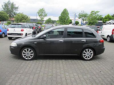 Fiat Croma Croma 2.2 16V Emotion Leder Klima Pano Alu Ahk