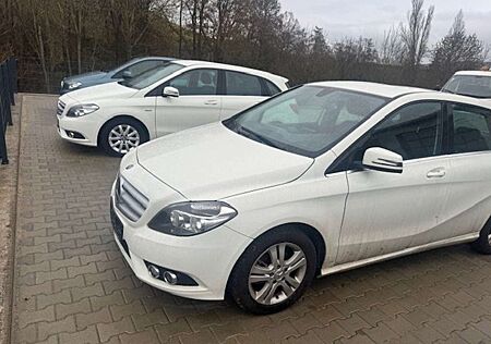 Mercedes-Benz B 180 B-Klasse Diesel CDI BlueEFFICIENCY EDITION 1