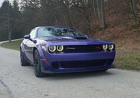 Dodge Challenger R/T Scat Pack Widebody Unfallfrei