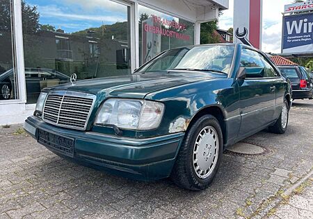 Mercedes-Benz E 200 Coupe*Oldtimer