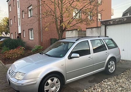 VW Bora Volkswagen Variant 2.3 V5 Highline