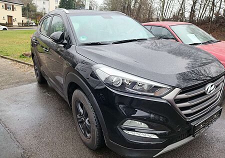 Hyundai Tucson blue Trend 2WD Lenkrad heizung/ Navi/Kamera