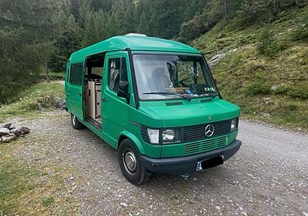 Mercedes-Benz T1 210 D 601.170