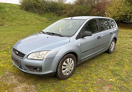 Ford Focus Trend~KLIMA~AHK~EURO 4