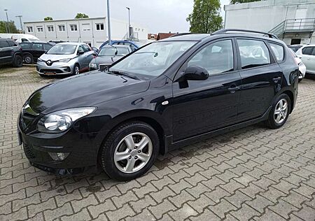 Hyundai i30 CW 1.4 + TÜV/AU NEU+GARANTIE+KLIMA+EURO 5