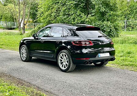 Porsche Macan PDK