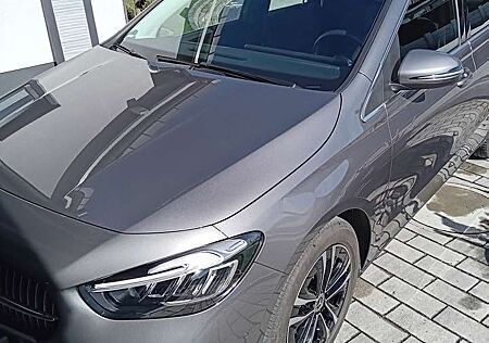 Mercedes-Benz B 200 7G-DCT Progressive Advanced