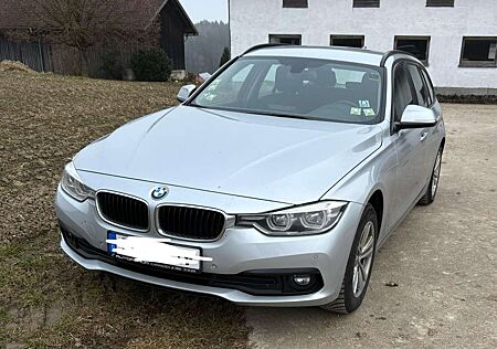 BMW 320d 320 Touring Aut. Advantage