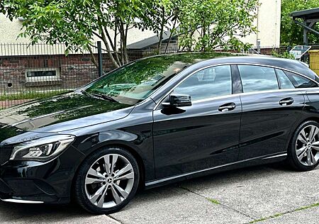 Mercedes-Benz CLA 200 CLA Shooting Brake Shooting Brake 7G-DCT Urban
