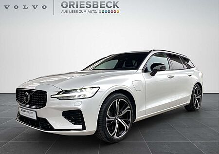 Volvo V60 Kombi T8 AWD*AHK*4xSHZ*StHzg*HUD*360°*MMY*