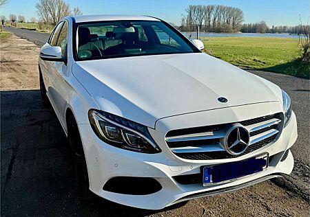 Mercedes-Benz C 400 4Matic 9G-TRONIC Avantgarde