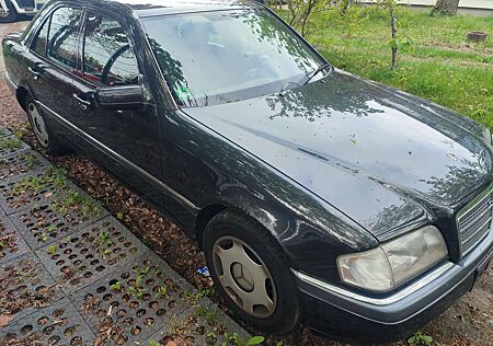 Mercedes-Benz C 180 Classic