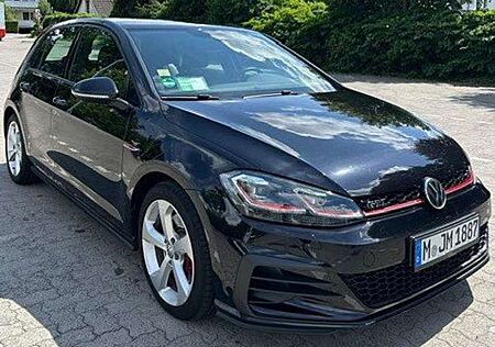 VW Golf GTI Volkswagen Golf VII 5-Türer (BlueMotion Technology)