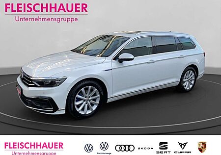 VW Passat Variant Volkswagen GTE R-Line 1.4 TSI DSG Plug-In Hybrid HUD AD Stand