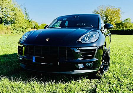Porsche Macan S 3.0 V6 All Black Bose Volleder 4-Punkt LED