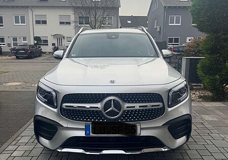 Mercedes-Benz GLB 200 d
