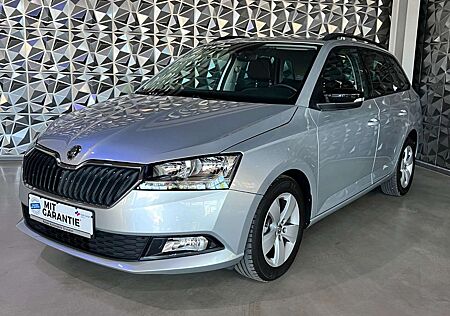 Skoda Fabia Combi*PDC*NAVI*DAB*TOTWINKEL*SIHZ*TEMPOMAT
