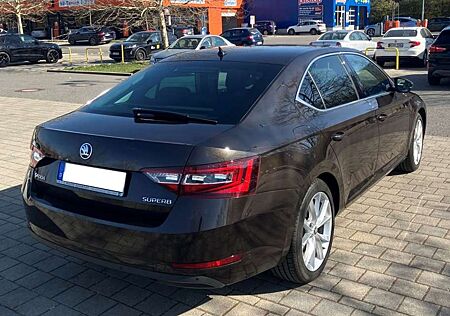 Skoda Superb 1.8 TSI DSG Style