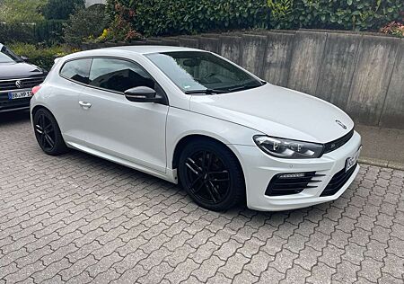 VW Scirocco Volkswagen R Coupé 280 PS, gepflegt, 8-fach bereift