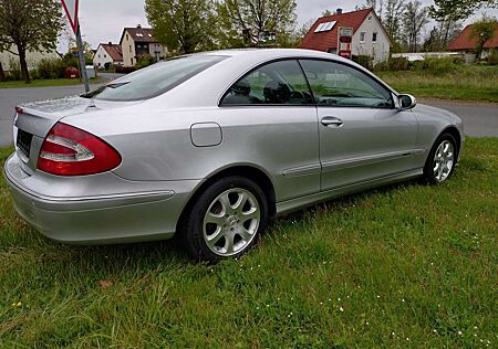 Mercedes-Benz CLK 240 (209.361)