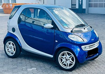 Smart city-coupé/city-cabrio FORTWO / 26.000 km / FINANZIERUNG /