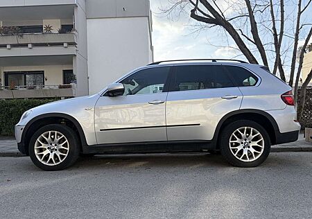 BMW X5 xDrive50i Panoramadach Top Ausstattung