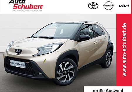 Toyota Aygo (X) 1,0 l Team D Apple CarPlay Android Auto Musikstrea