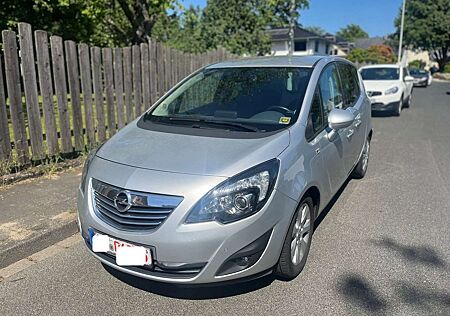 Opel Meriva 1.7 CDTI Automatik / Tüv neu / Leder / Navi