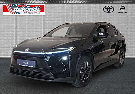 Toyota bZ4X Facelift 2026 Teamplayer Elektromotor 165 kW / 73