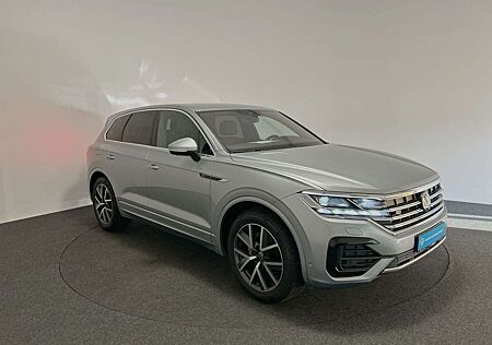 VW Touareg Volkswagen 3.0 TDI 8-Gang tiptronic 4Motion R-Line Navi AHK S