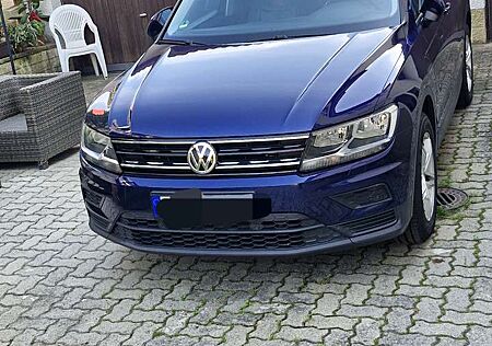 VW Tiguan Volkswagen 2.0 TDI SCR (BlueMotion Technology) DSG Trendline