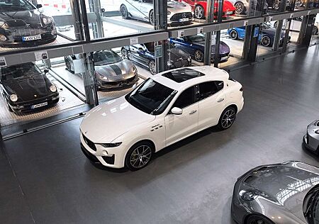 Maserati Levante Modena S - 1. Hand -43.200KM - Pano