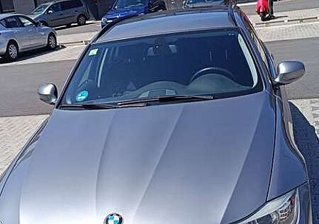 BMW 320d 320 DPF Touring Efficient Dynamics Edition