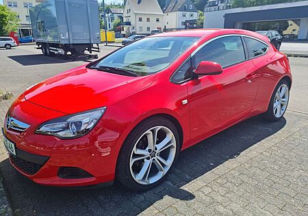 Opel Astra GTC 1.4 Turbo Active