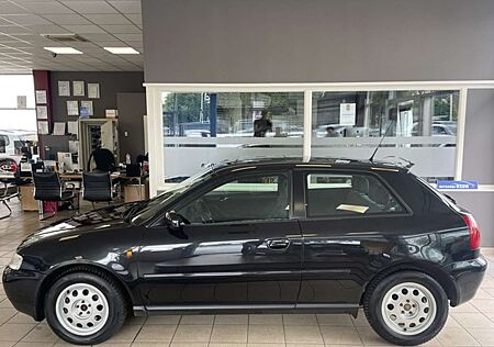 Audi A3 1.8 T Amb. Automatik Klimatronic Sitzheizung