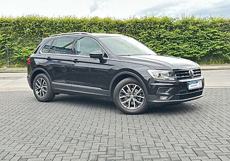 VW Tiguan Volkswagen 2.0 TDI DSG Comfortline ACC-Lane-Klima-E6