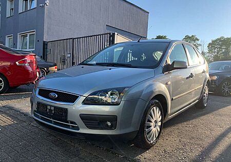 Ford Focus Lim 1.6*KLIMA*TÜV/INS NEU
