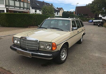 Mercedes-Benz 300 TD Turbo