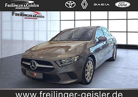 Mercedes-Benz A 220 Navi Klima Einparkhilfe el. Fenster