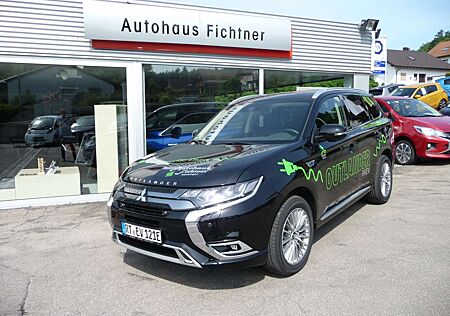 Mitsubishi Outlander Plug-in Hybrid PLUS FA 4WD