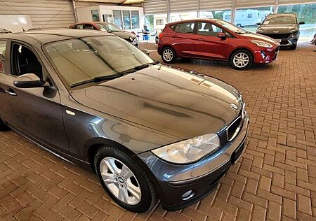 BMW 118 i Advantage Automatik-Getriebe Klimaautomatik