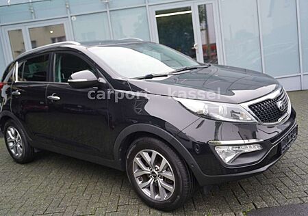 Kia Sportage Dream Team 2WD Navi/Leder/AHK/Euro 6