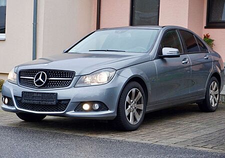 Mercedes-Benz C 180 CGI BlueEfficiency NAVI KAMERA SHZ TÜV NEU