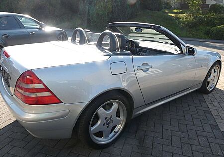 Mercedes-Benz SLK 200