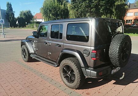 Jeep Wrangler Sahara