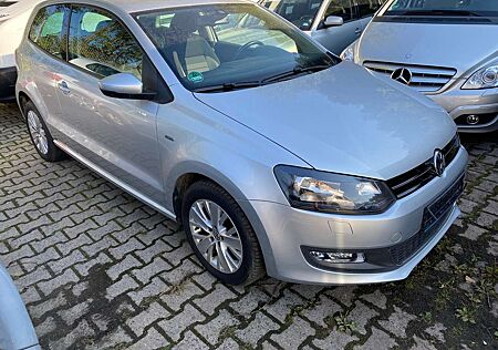 VW Polo Volkswagen 1.2 Life DSG 1.Hd Scheckheft Tüv neu SHZ PDC